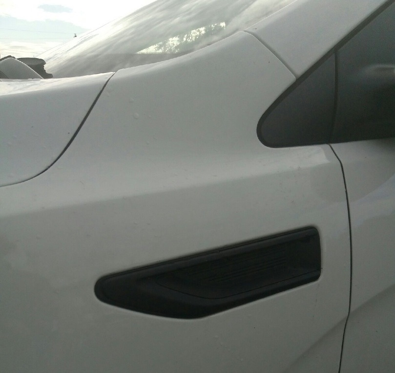 Декор. накладки на авто — KIA Rio (3G)