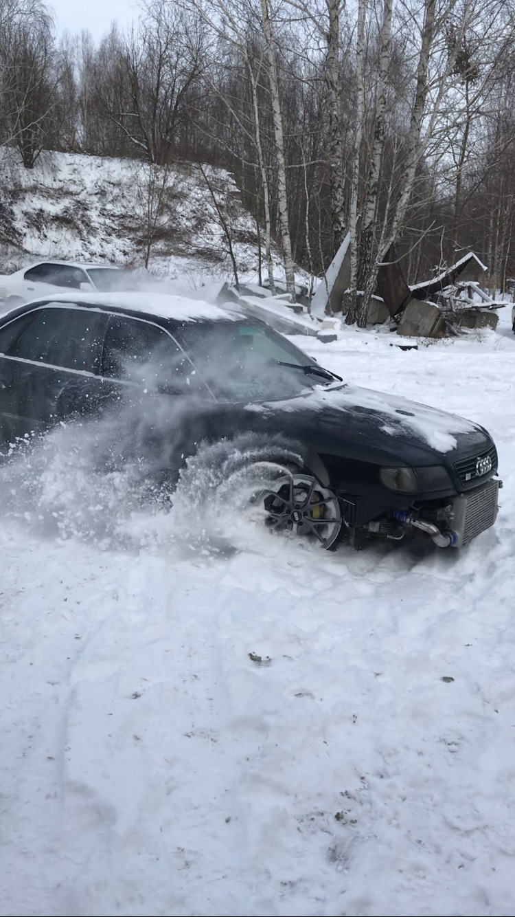Фото в бортжурнале Audi S6 (C4)
