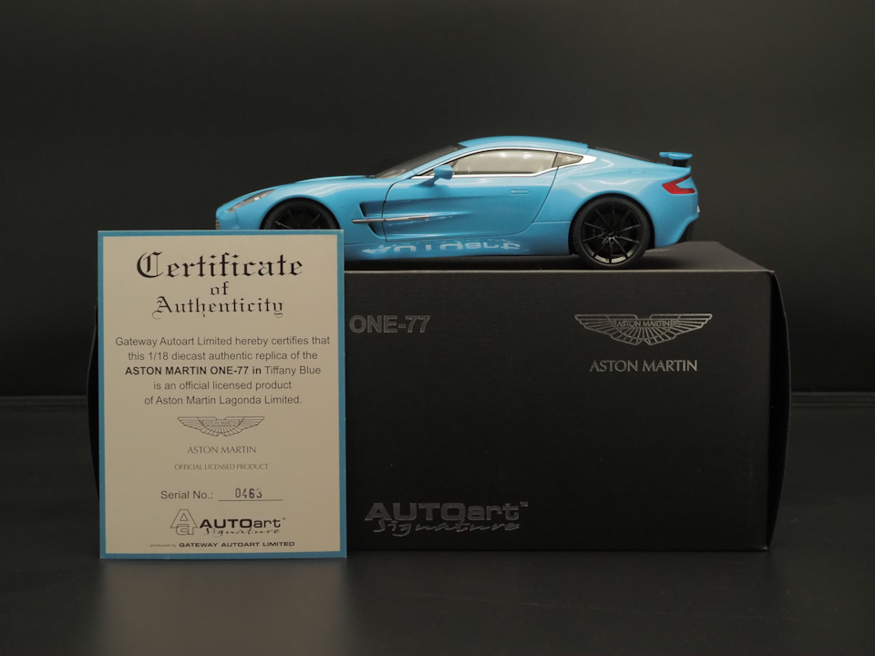 Aston Martin ONE-77, 2009 (1/18 AUTOart #70240 Tiffany Blue L.E.