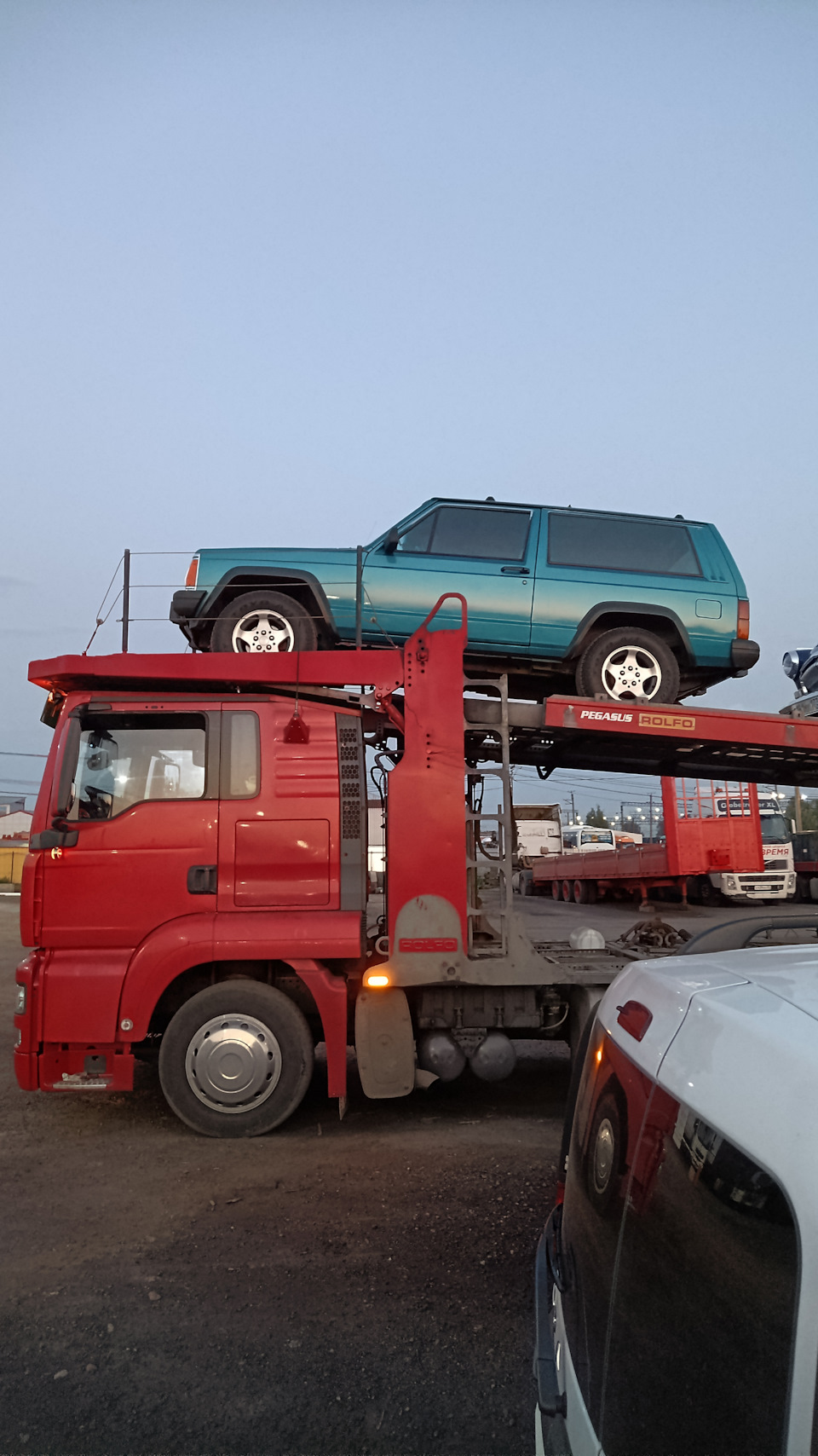 Фото в бортжурнале Jeep Cherokee (XJ)