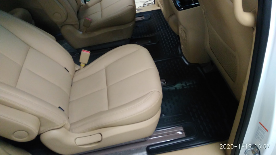 коврики 2 ряд — KIA Carnival (3G)