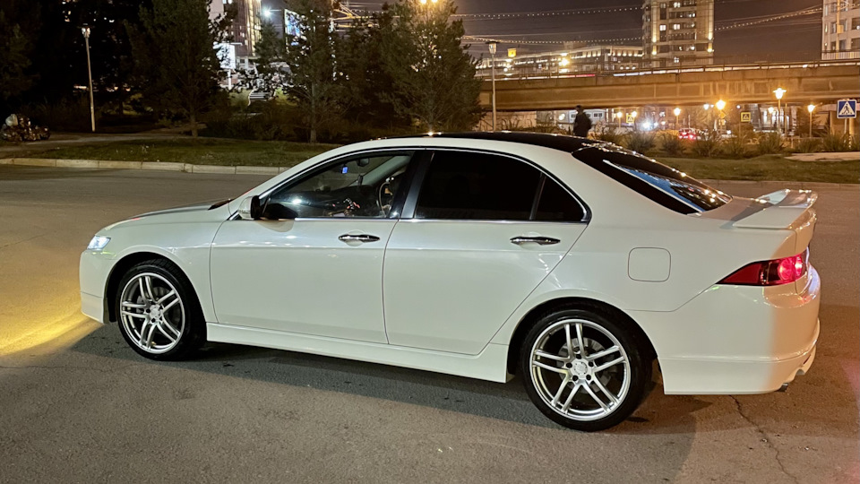 Honda Accord ♔WhiteCroco♔ '(◣_◢)'
