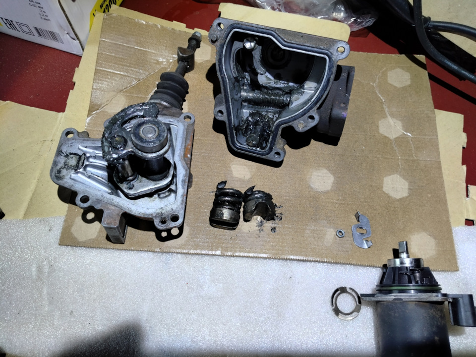 Фото в бортжурнале Toyota Corolla (140/150)