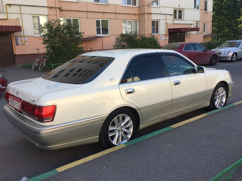 Фото в бортжурнале Toyota Crown (S170)