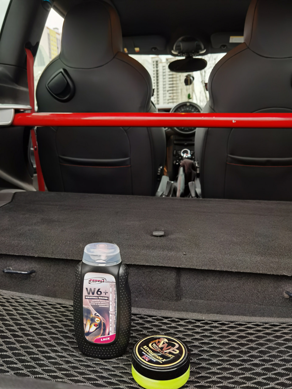 Вот эти два состава и применили после полировки — MINI John Cooper Works GP (R56)