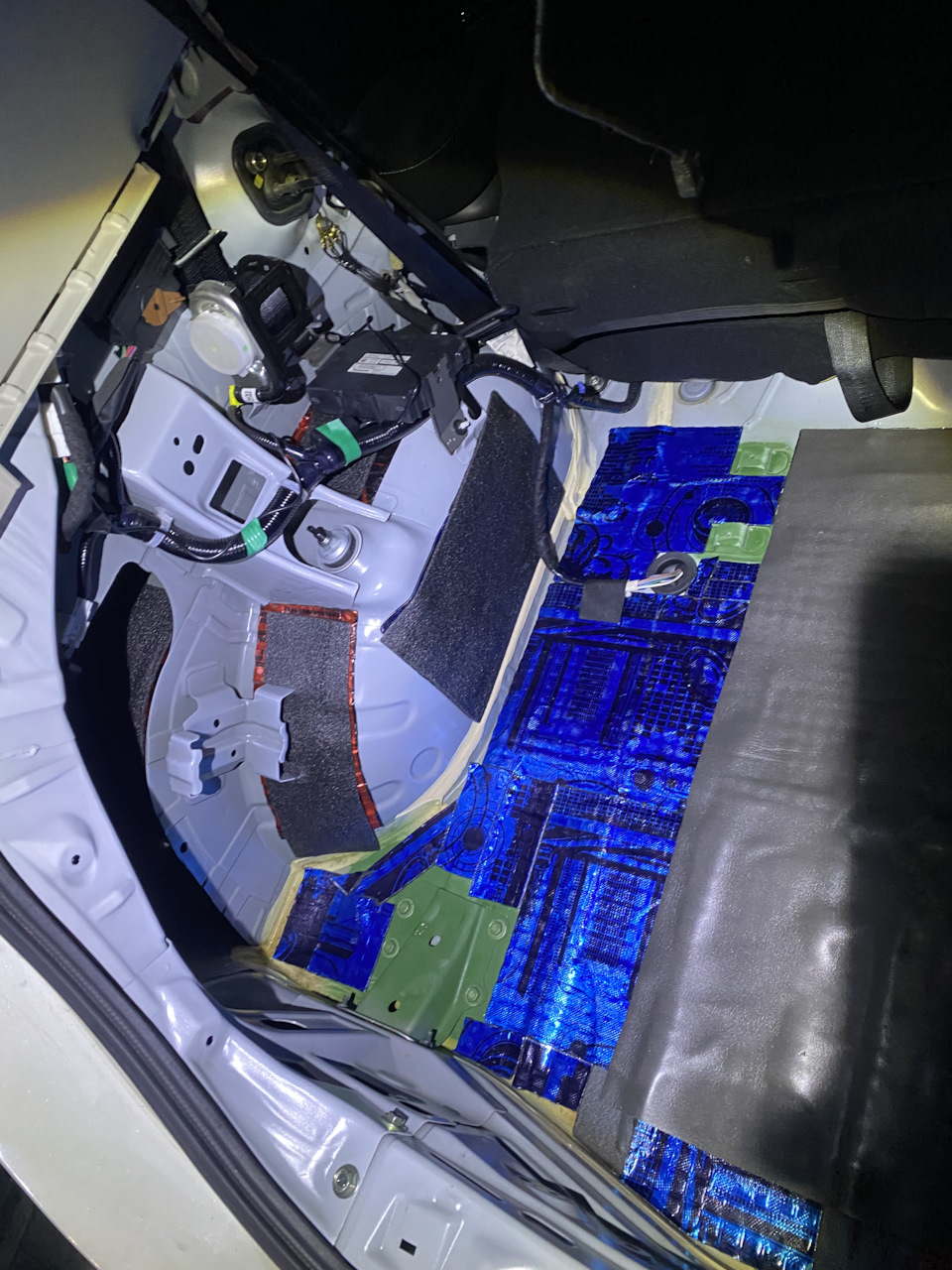 Фото в бортжурнале Nissan Leaf (2G)