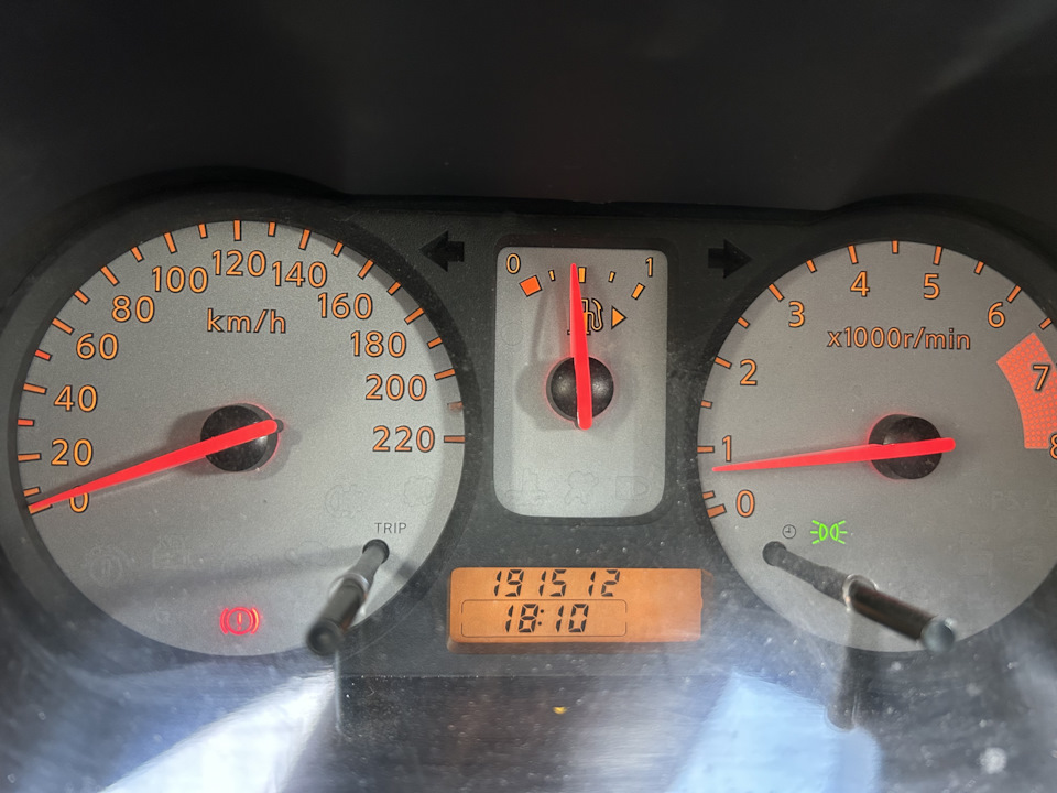 Фото в бортжурнале Nissan Note (1G)