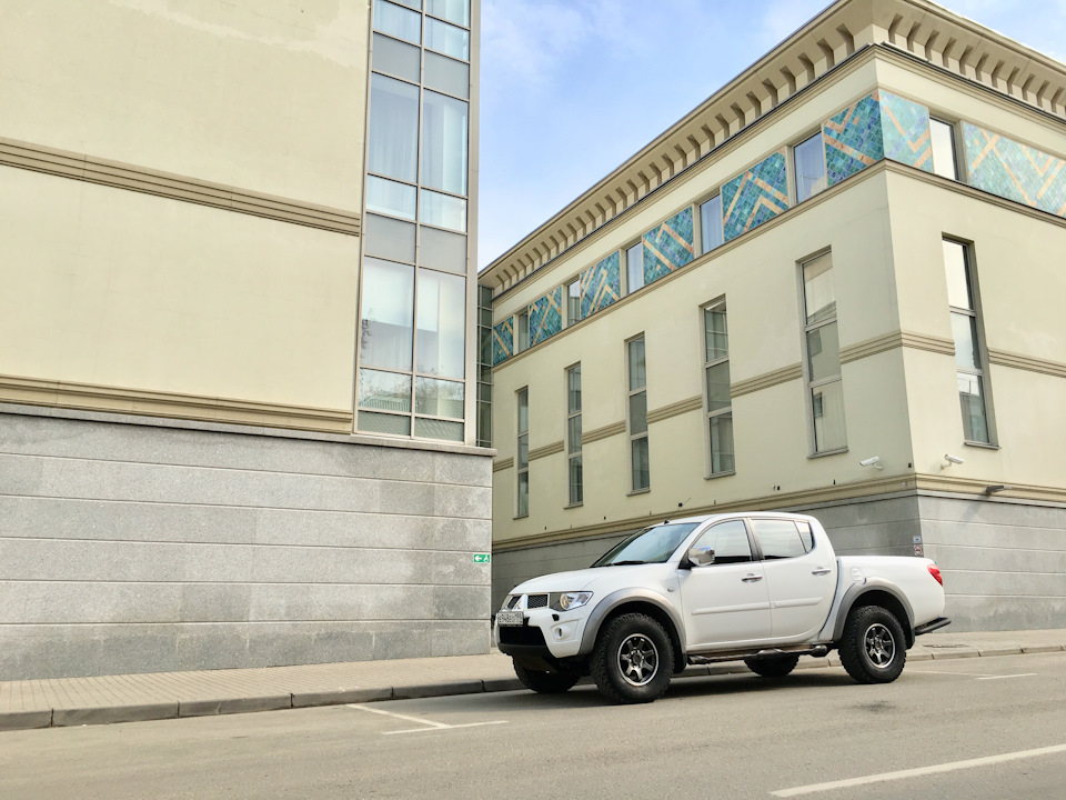 Photo from the logbook Mitsubishi L200 (4G)