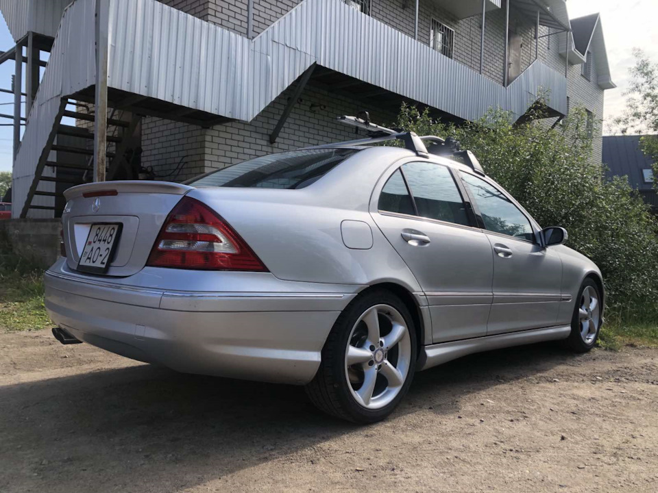 Фото в бортжурнале Mercedes-Benz C-Class (W203)