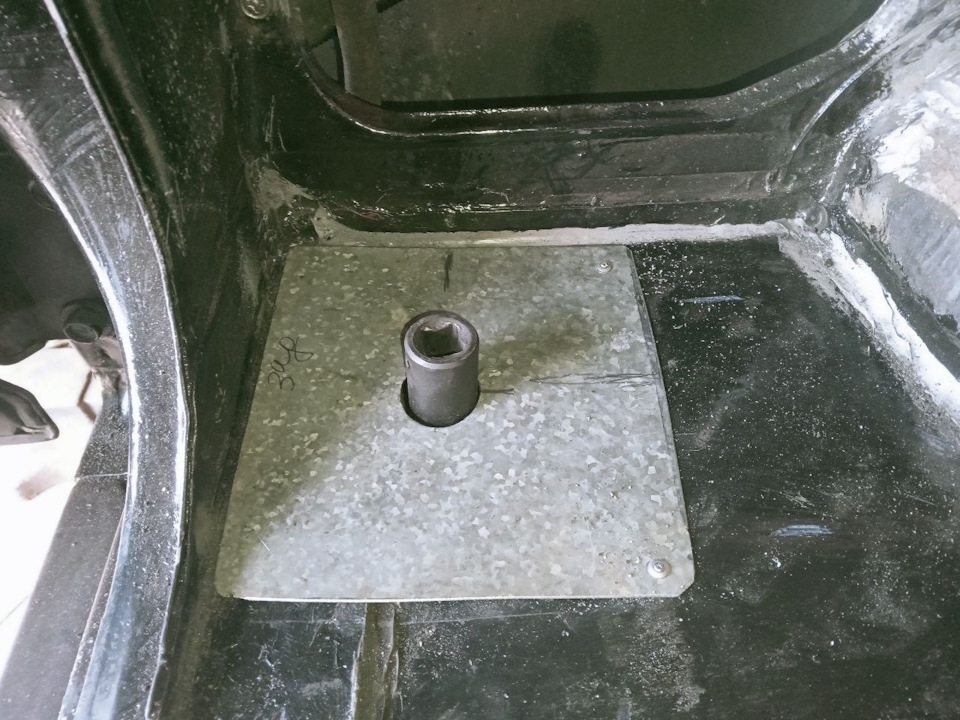 Фото в бортжурнале Nissan Patrol GR I (Y60)