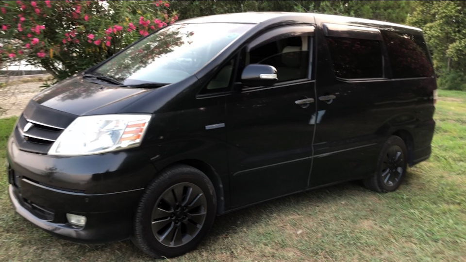 Toyota Alphard Black Yakuza