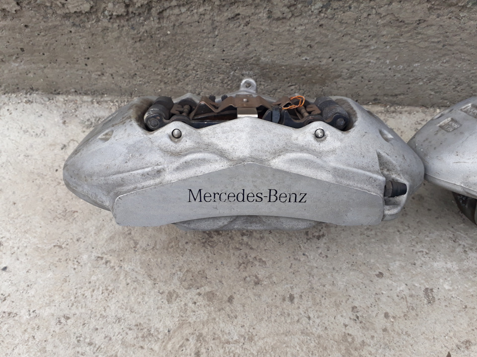 Фото в бортжурнале Mercedes-Benz E-Class (W212)