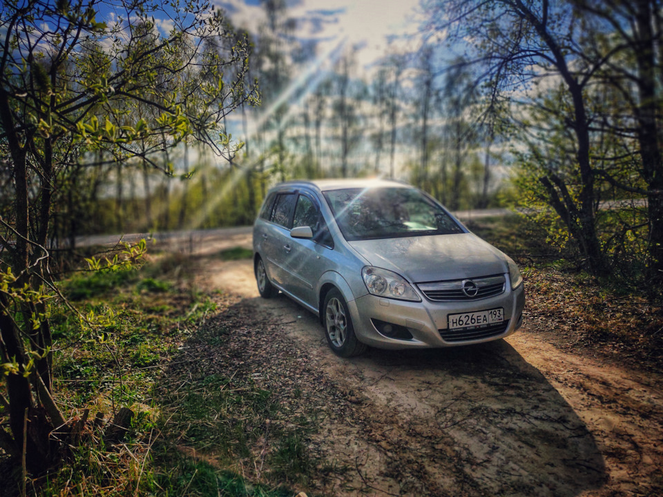 Фото в бортжурнале Opel Zafira B