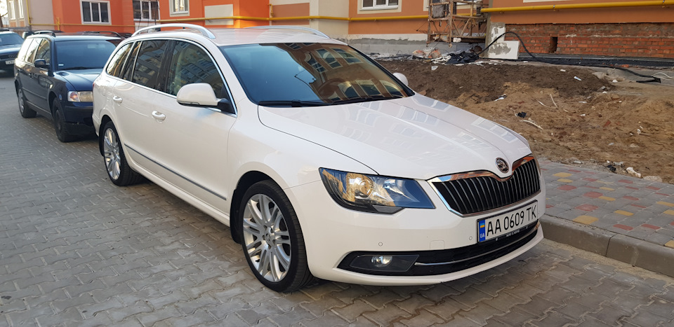 … — Skoda Superb Combi (Mk2)