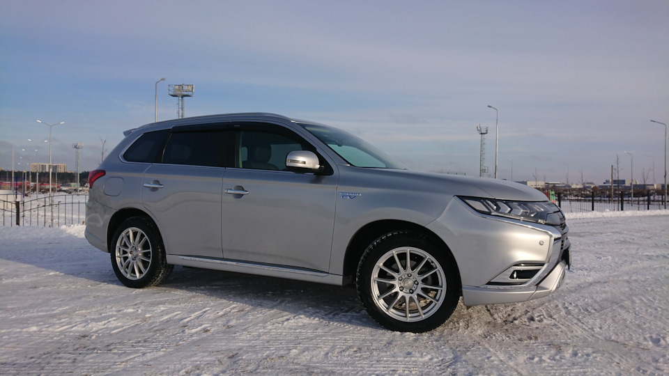 Фото в бортжурнале Mitsubishi Outlander PHEV
