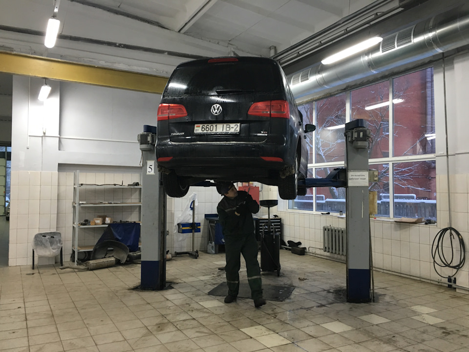 Фото в бортжурнале Volkswagen Touran (1G)