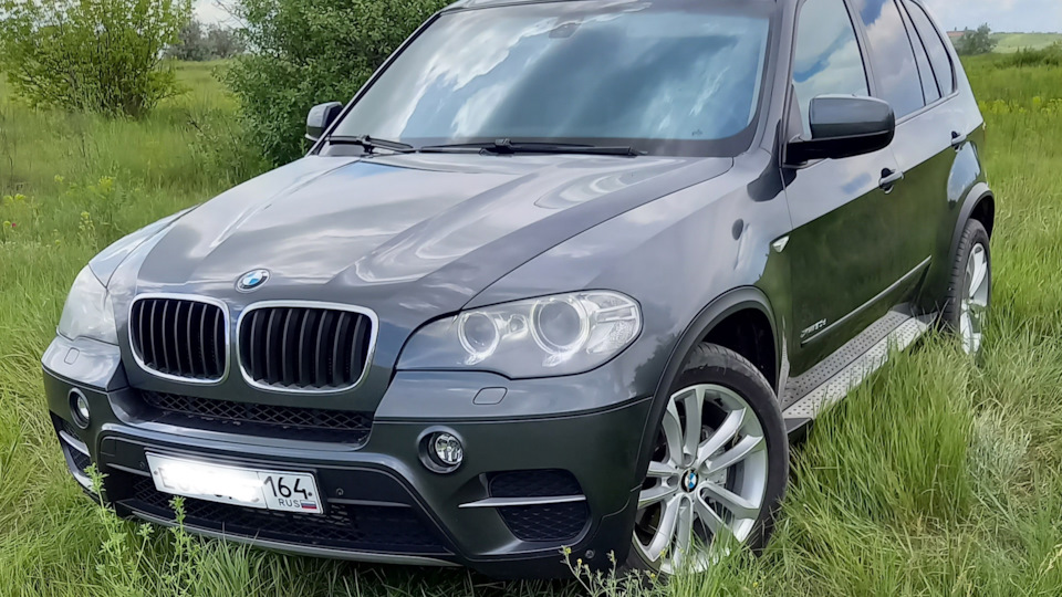 BMW X5 Серый Чемодан
