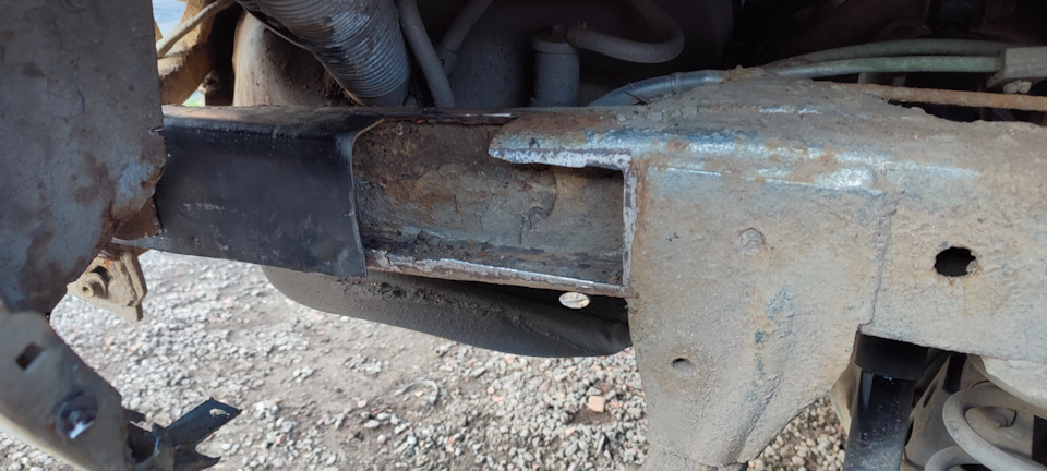 Фото в бортжурнале Nissan Terrano I