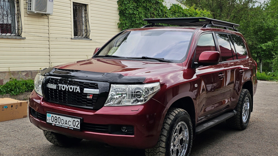 Toyota Land Cruiser Red Emperor