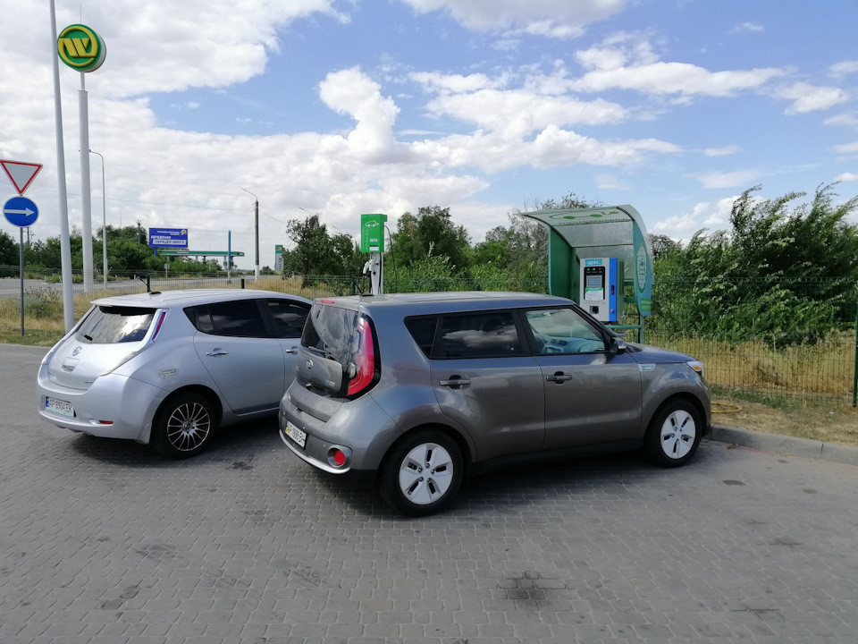 Зарядная станция в Мелитополе — свято место пусто не бывает! — KIA Soul EV (2G)