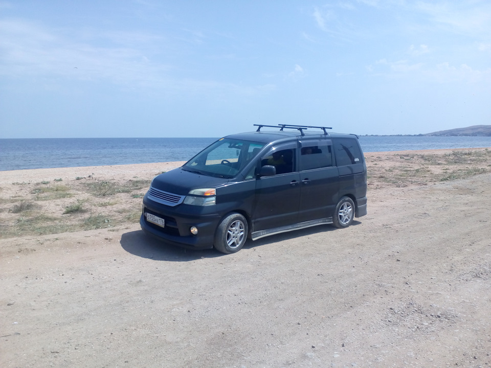 Фото в бортжурнале Toyota Voxy (1G)