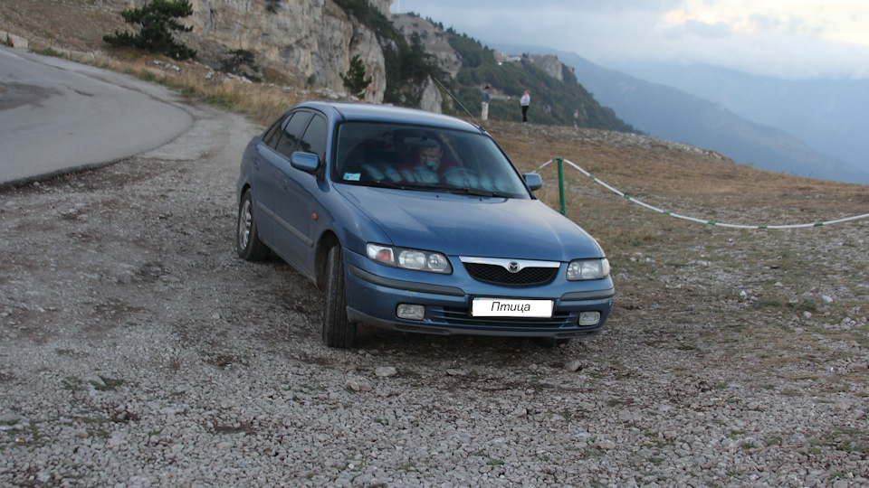 Mazda 626 Синяя птица