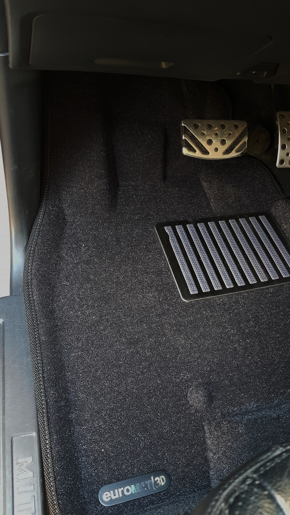 Фото в бортжурнале Mitsubishi Pajero (4G)