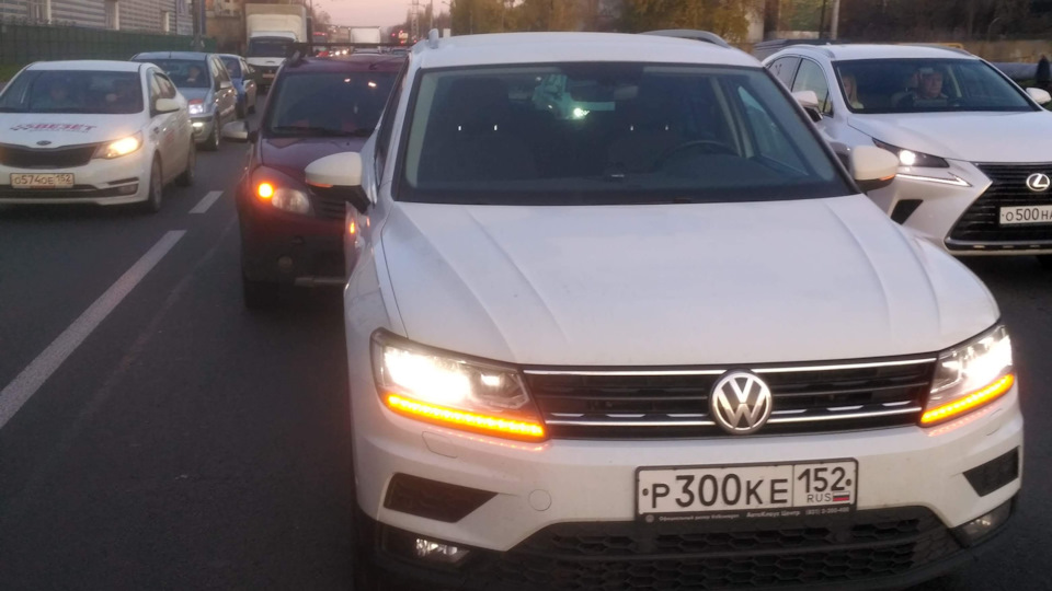 Volkswagen Tiguan Белый дизель