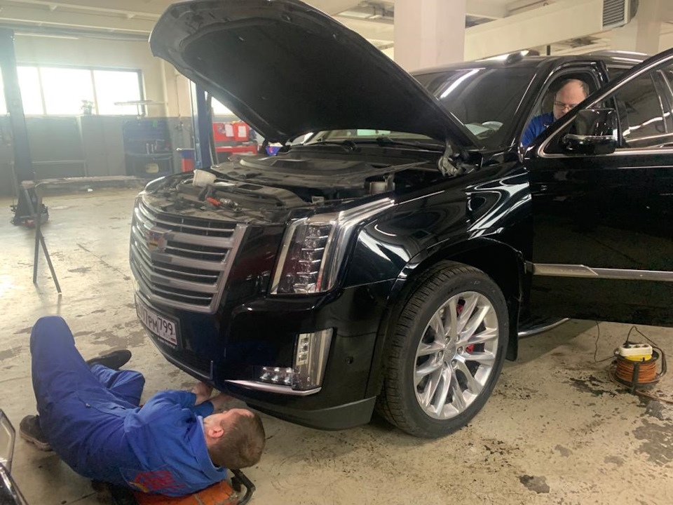Фото в бортжурнале Cadillac Escalade (4G)