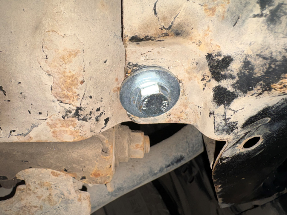 Фото в бортжурнале Mitsubishi Pajero (4G)