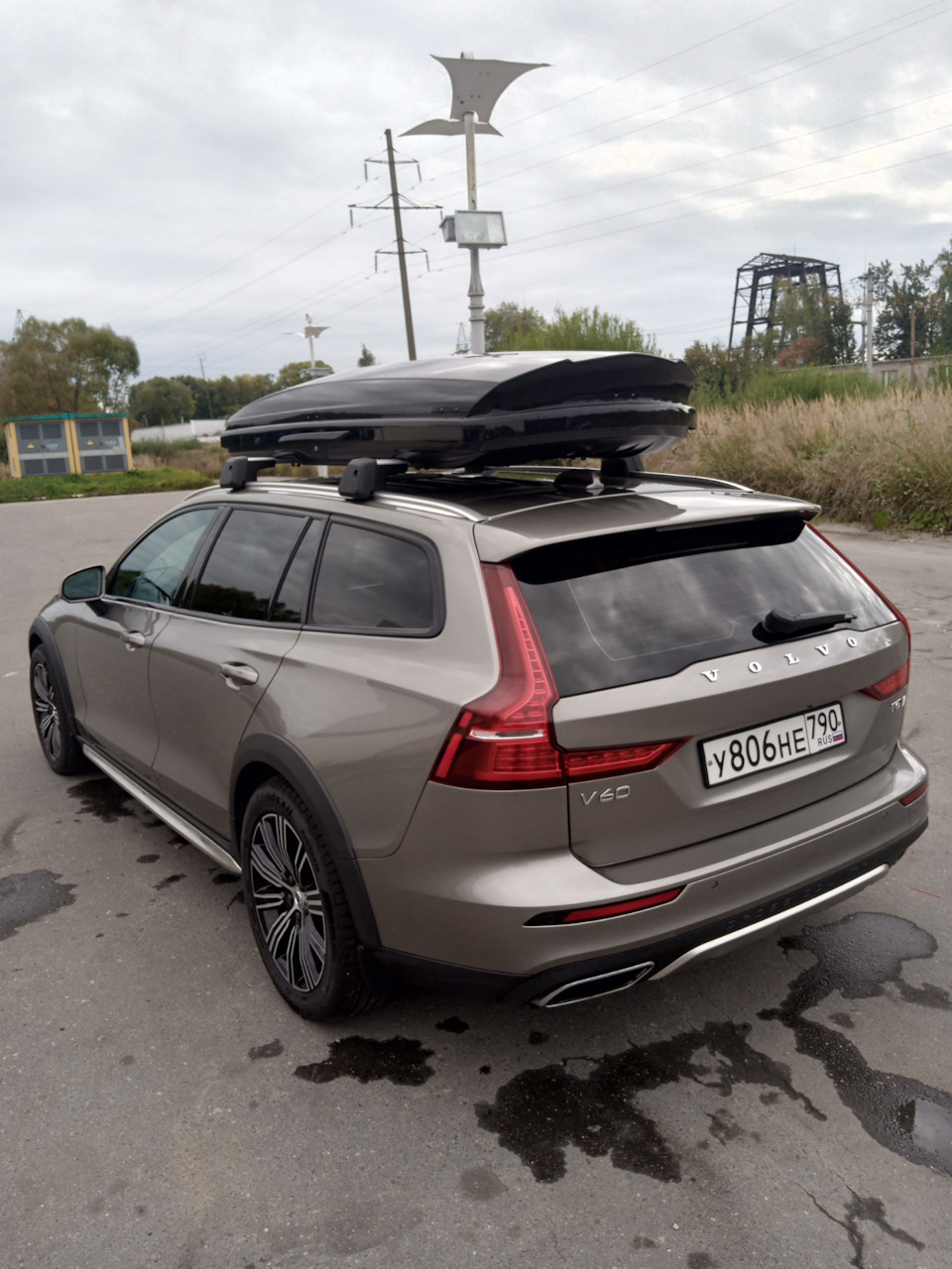 Фото в бортжурнале Volvo V60 Cross Country (2G)