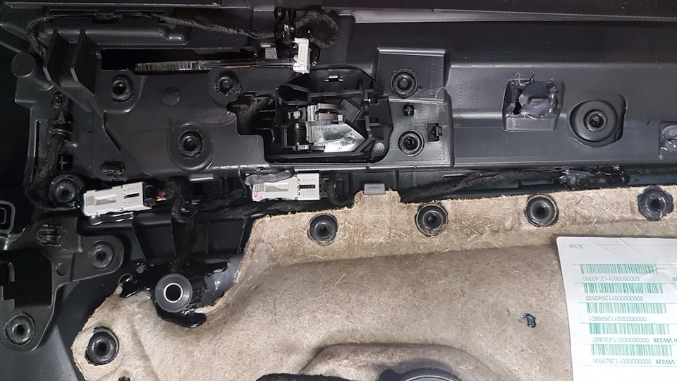 Фото в бортжурнале Volkswagen Tiguan (2G)