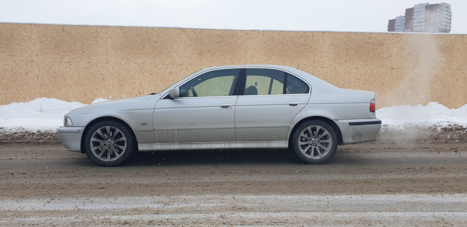 Фото в бортжурнале BMW 5 series (E39)