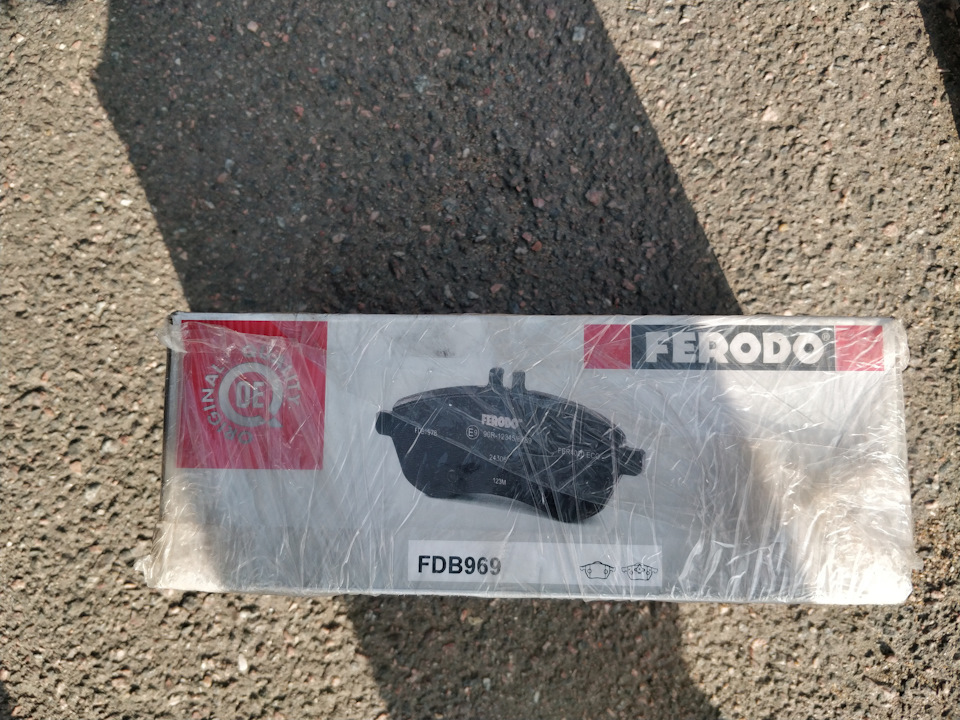 Ferodo FDB969 — Volkswagen Polo Sedan. Запчасти на фото: FDB969