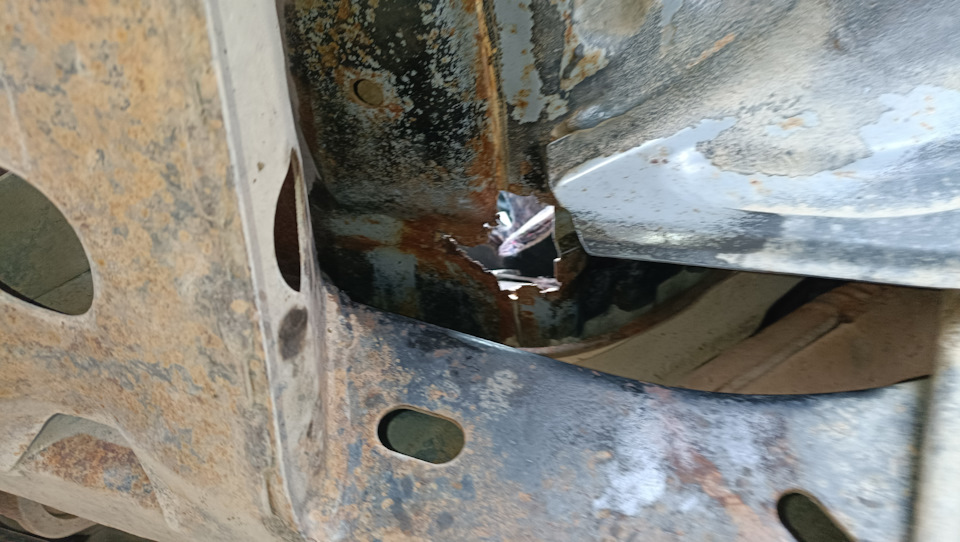 Водичка будет затекать — Mitsubishi Pajero (2G)