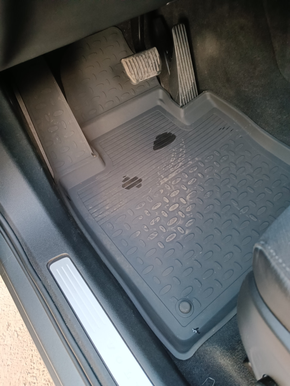 Фото в бортжурнале Volvo XC60 (2G)