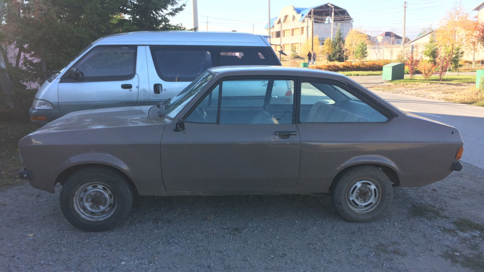 Фото в бортжурнале Ford Escort Mk2