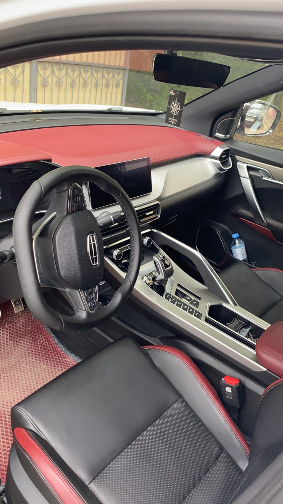 Фото в бортжурнале Geely Coolray (1G)