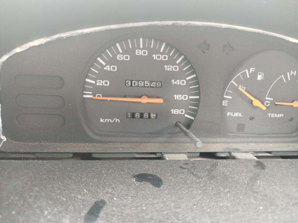 Фото в бортжурнале Nissan Wingroad (Y10)