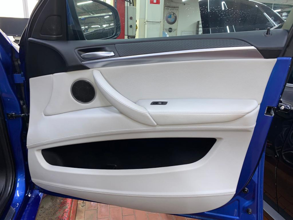Фото в бортжурнале BMW X6 M (E71)