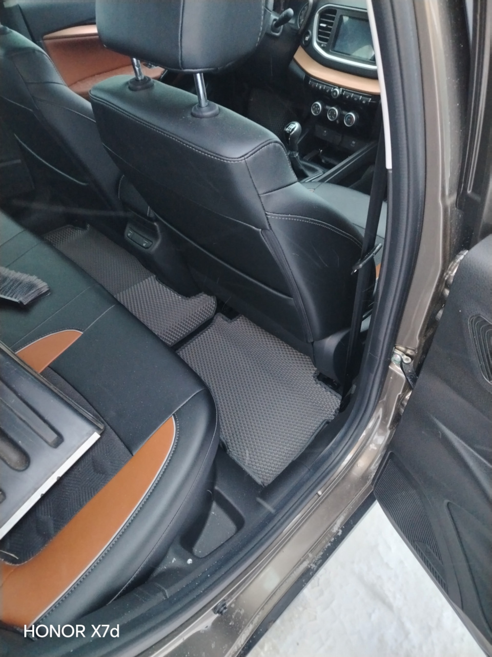 Photo from the logbook Lada Vesta SW Cross (NG)
