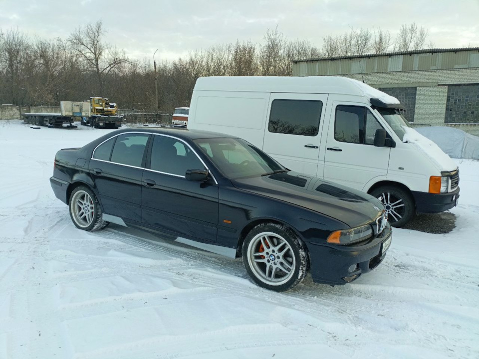 Фото в бортжурнале BMW 5 series (E39)