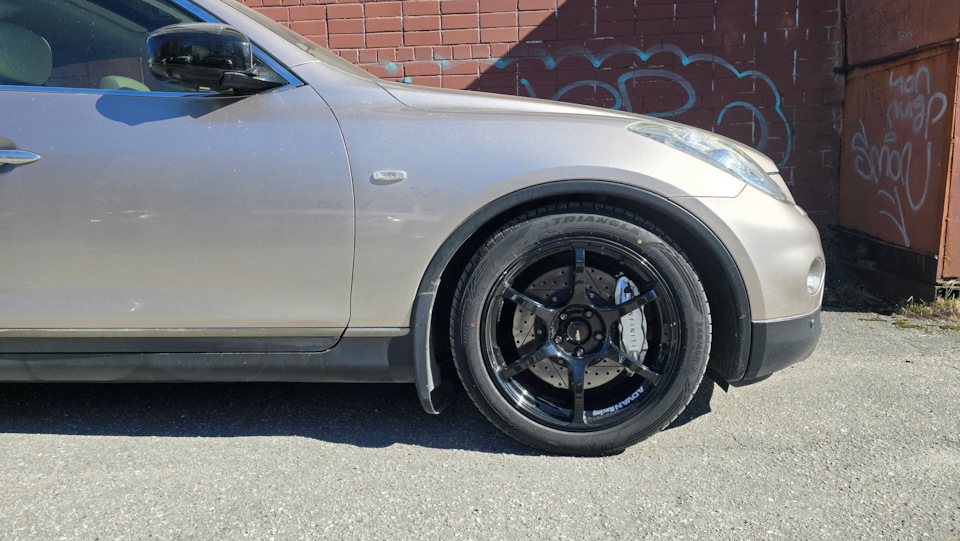 Фото в бортжурнале Infiniti EX
