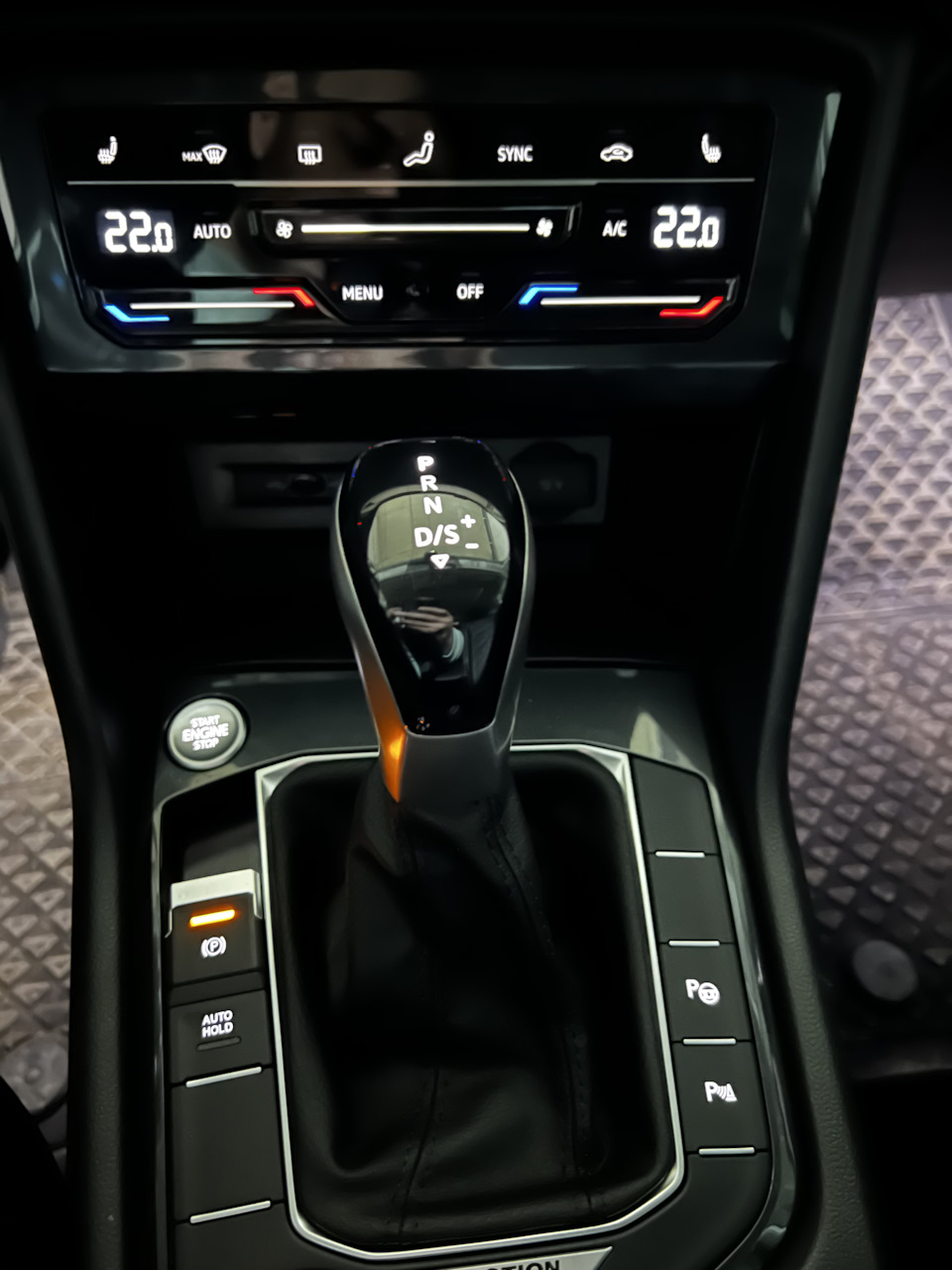 Фото в бортжурнале Volkswagen Tiguan (2G)