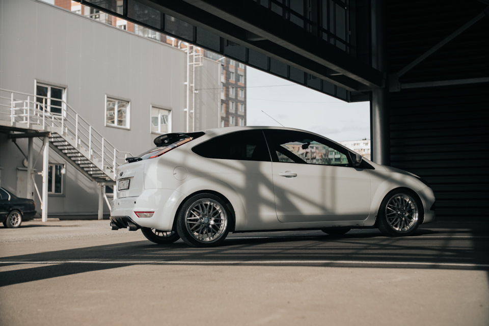 Фото в бортжурнале Ford Focus Hatchback II