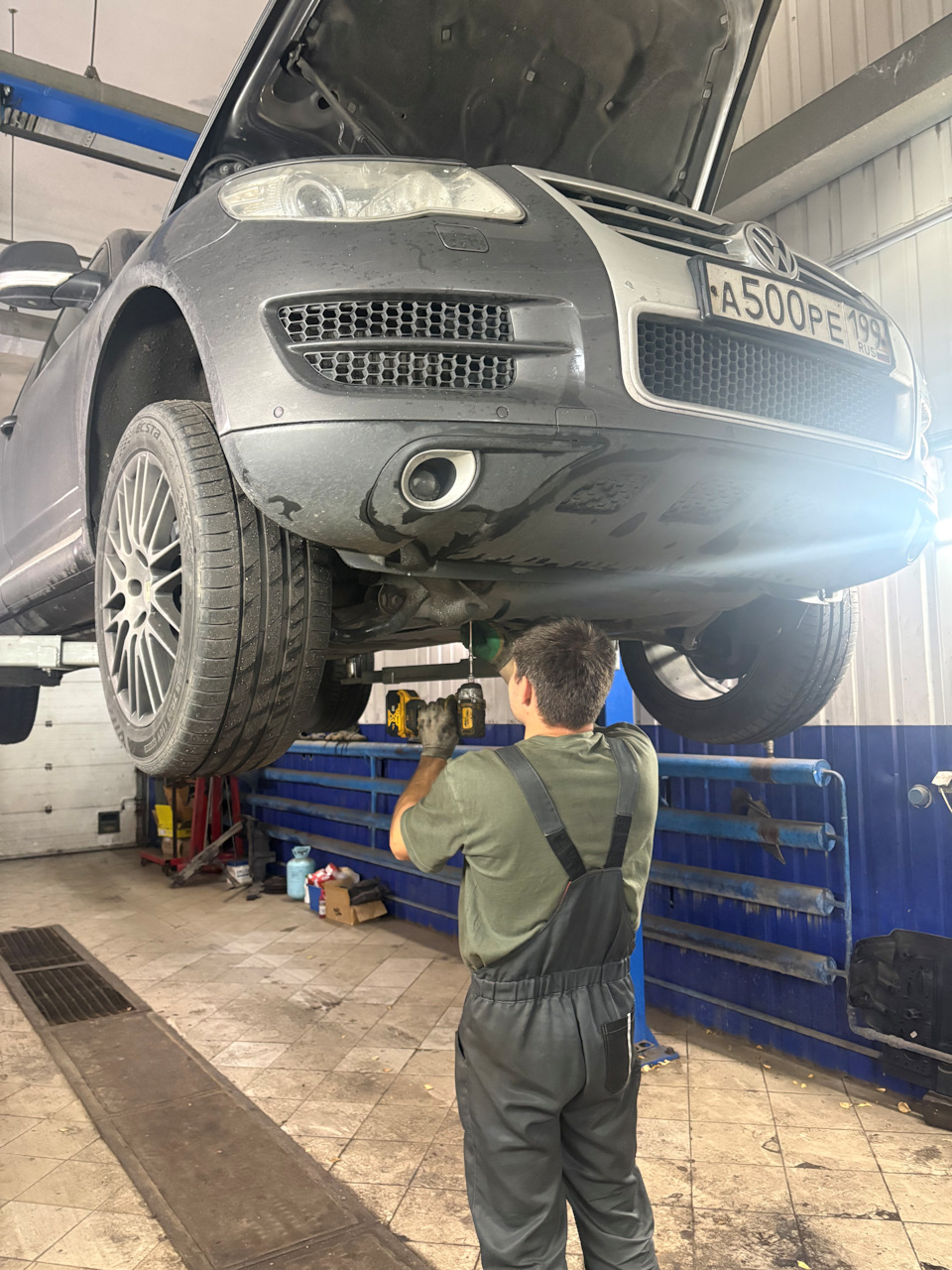 Фото в бортжурнале Volkswagen Touareg (1G)