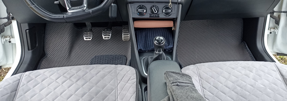 Photo from the logbook Volkswagen Polo Sedan