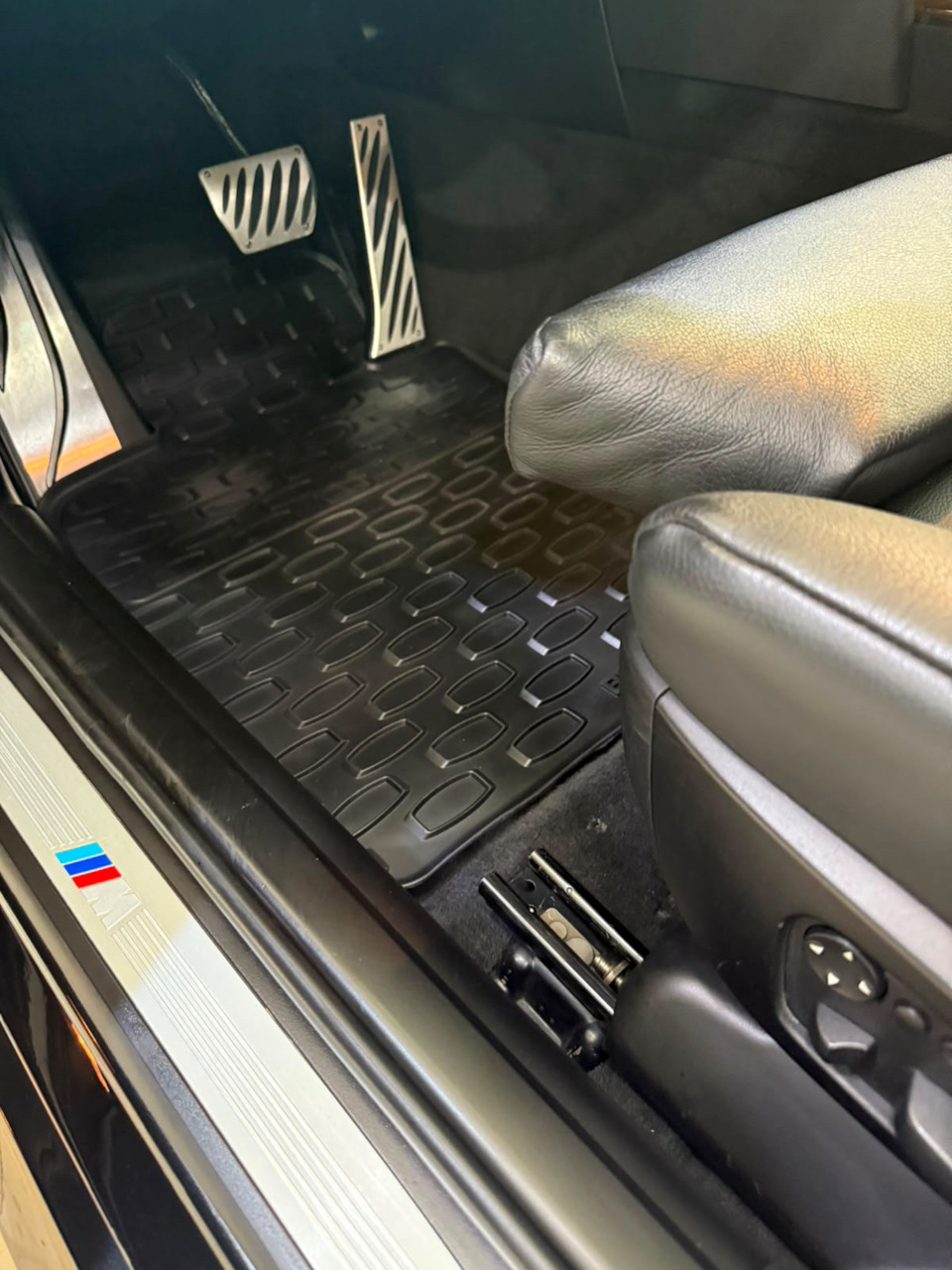 Фото в бортжурнале BMW 5 series (E60)