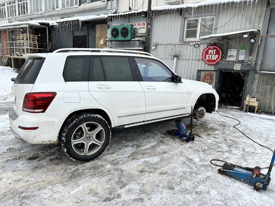 Вот так вот и косячат в типа хороших шинках — Mercedes-Benz GLK-Class (X204)