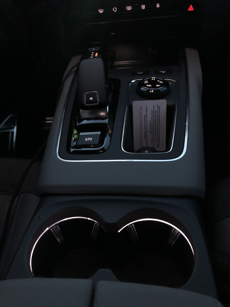 Фото в бортжурнале Citroen C5 Aircross. Запчасти на фото: 901000
